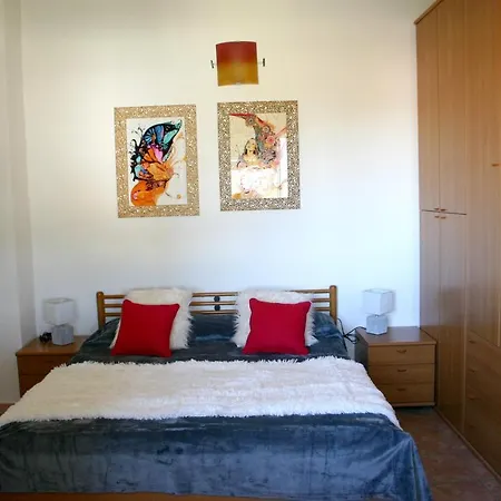 Apartament Budoni, Lu Linnalvu