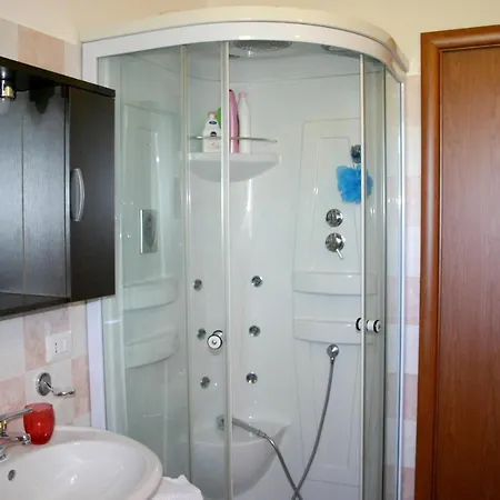 Apartament Budoni, Lu Linnalvu